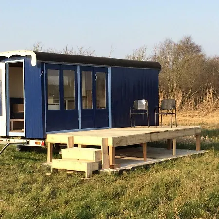 בית חווה Sitting At The Bay Zuiderwoude